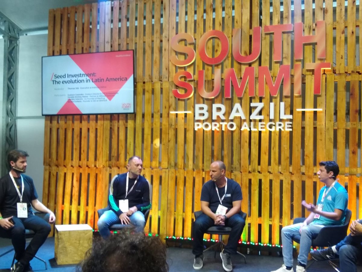 Gustavo em painel no South Summit Brazil